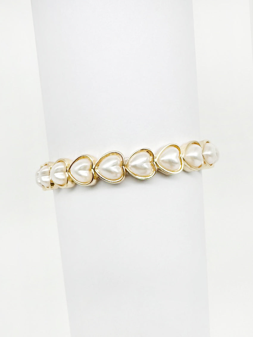 Pearl Heart with Gold Outline Stretch Bracelet