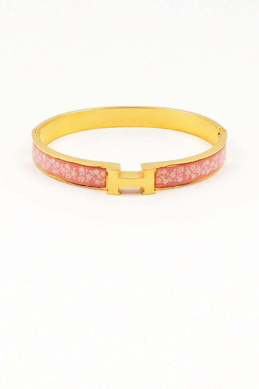 H Stainless Steel Hinged Bangle with Pink and White Details Bracelet
