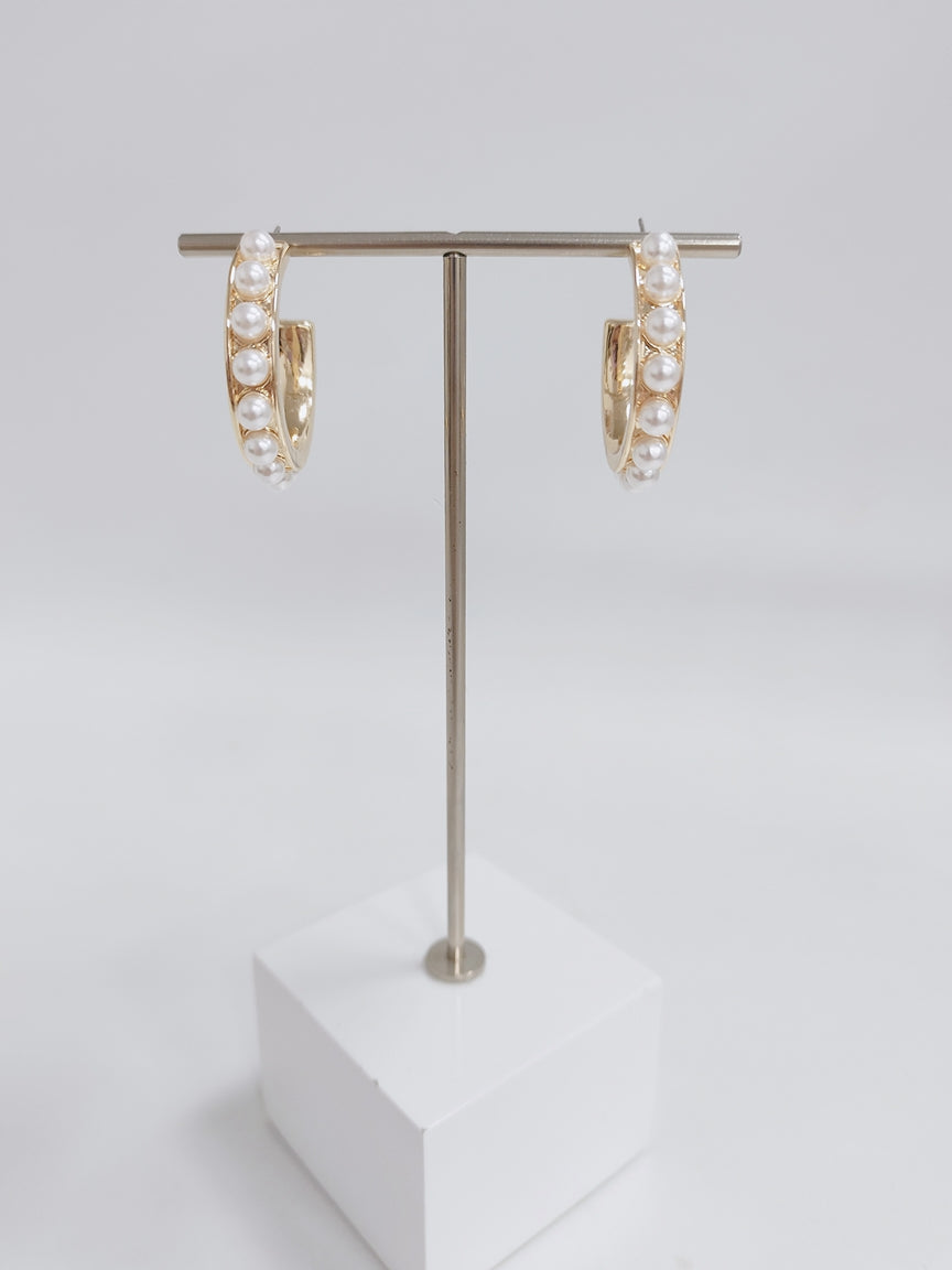 Gold Hoop with Pearl 1" Earring