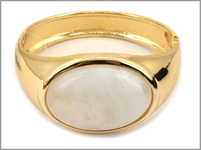 Hammered Gold Bangle with Ivory Natural Oval Stone