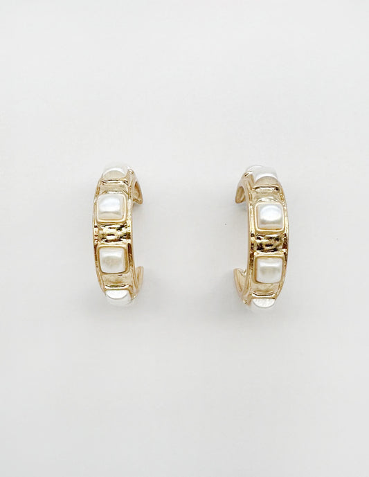 Worn Gold 1.25" Earring with Pearl Square Stone Accents