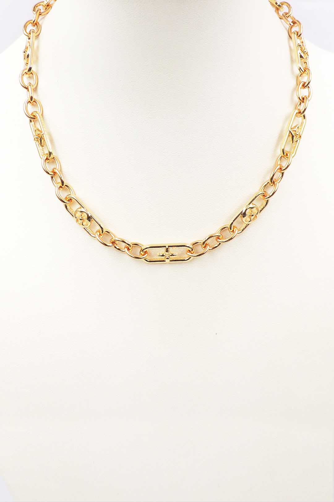 Gold Open Oval with Clover Accent and Chain 16"-18" Necklace
