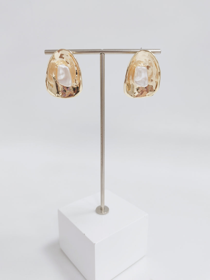 Gold Curved with Pearl 1" Earrings