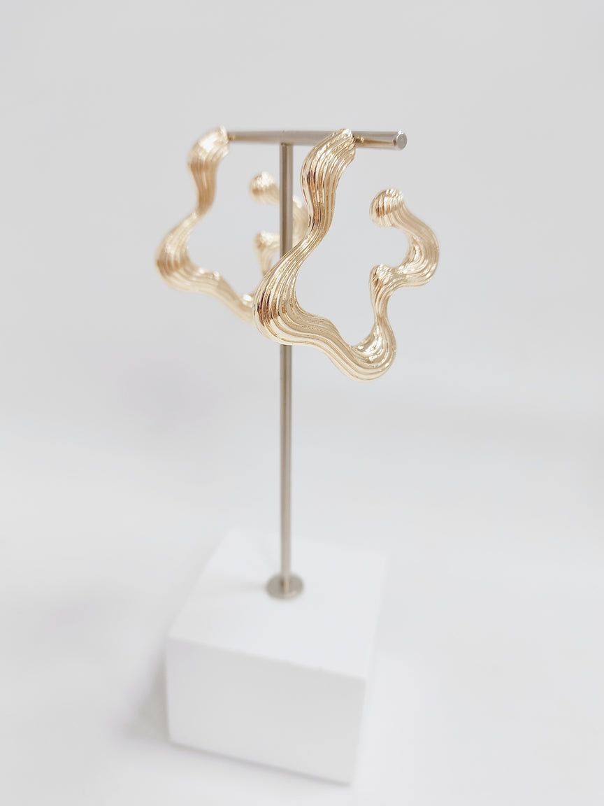 Gold Geometric Textured 1.5"Earring