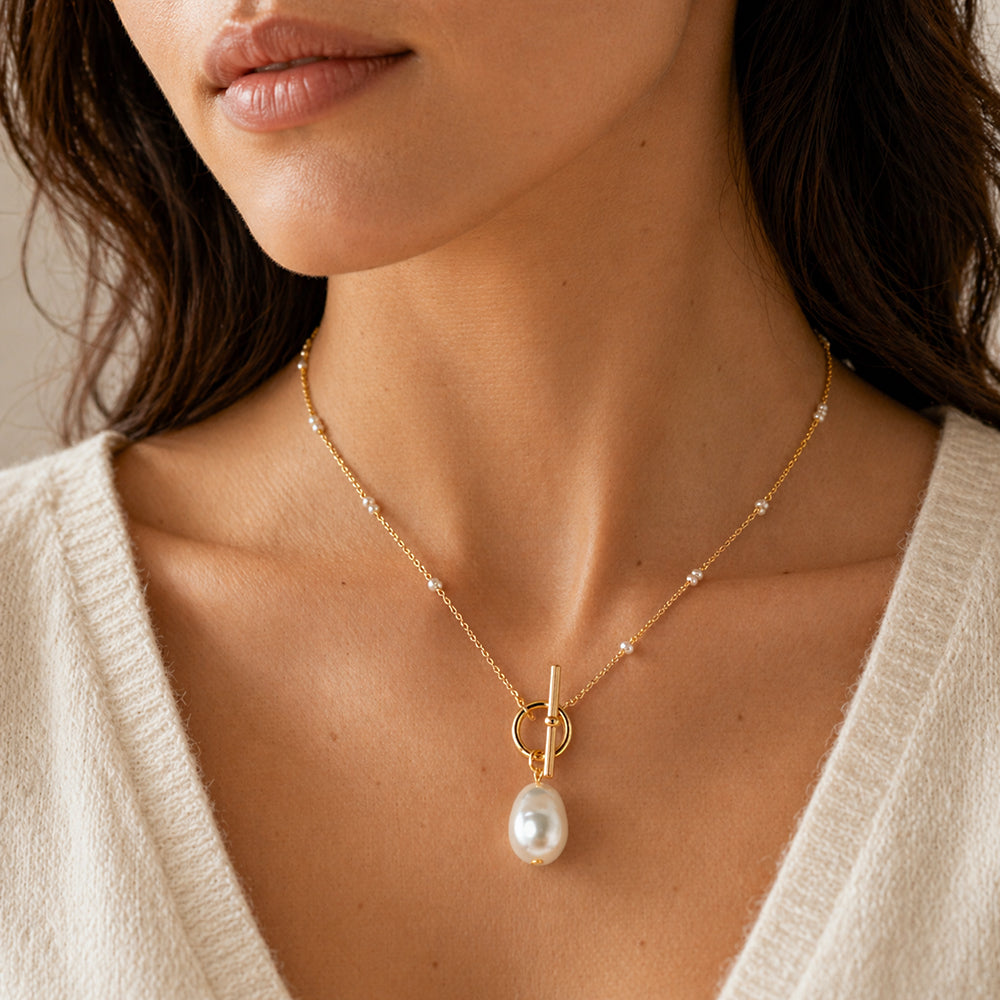Irregular Pearl Toggle 16"-18" Necklace