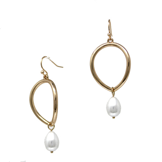 Gold Open Circle with Pearl Accents .75" Earring