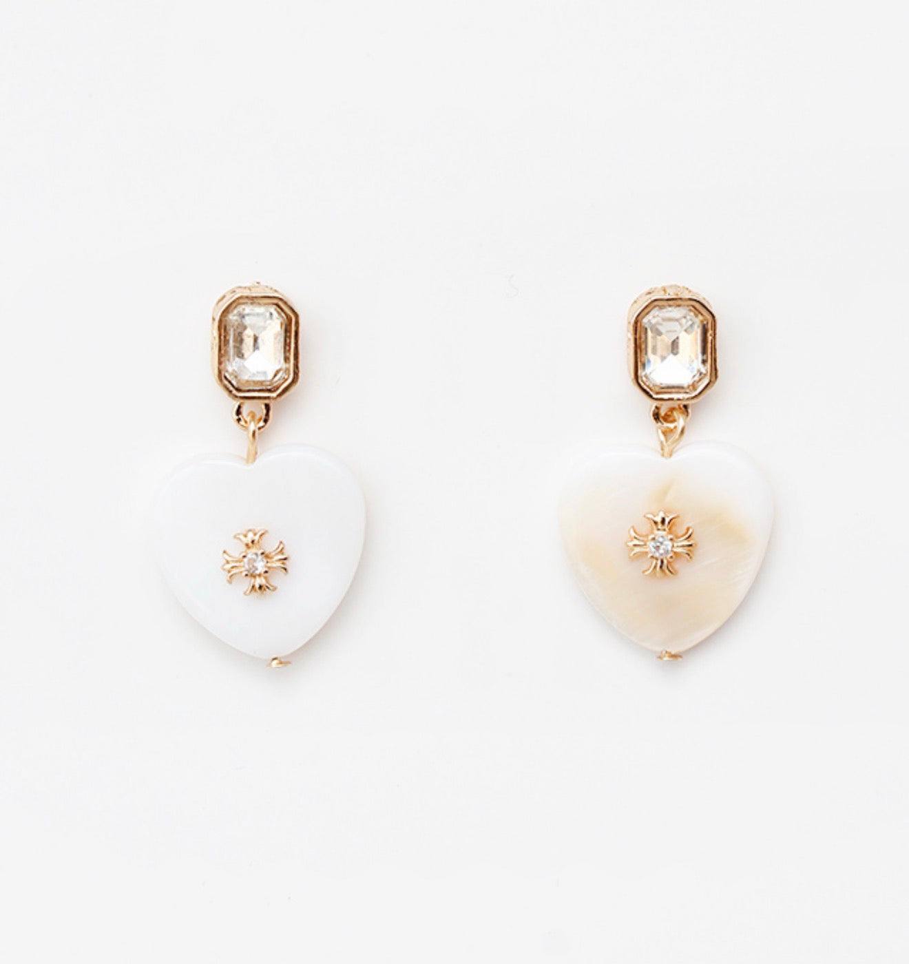 White Rhinestone Stud with Pearlized Heart .5" Earring