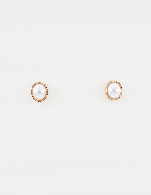 Pearl and Gold Stud Earring