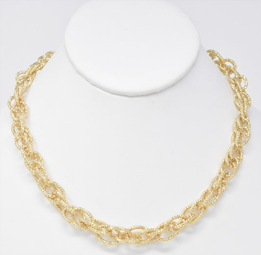 Interlocking Textured Chain 16"-19" Necklace