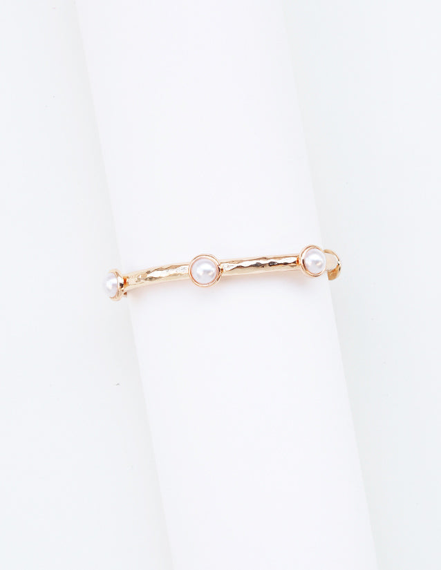 Gold Hammered Stretch Bracelet with Pearl Oval Accents