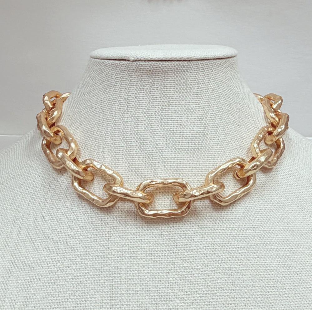 Hammered Matte Gold Open Chain 16"-18" Necklace
